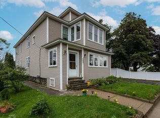 385 Burncoat St, Worcester, MA 01606