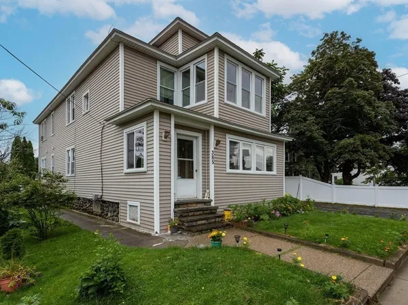 385 Burncoat St, Worcester, MA 01606