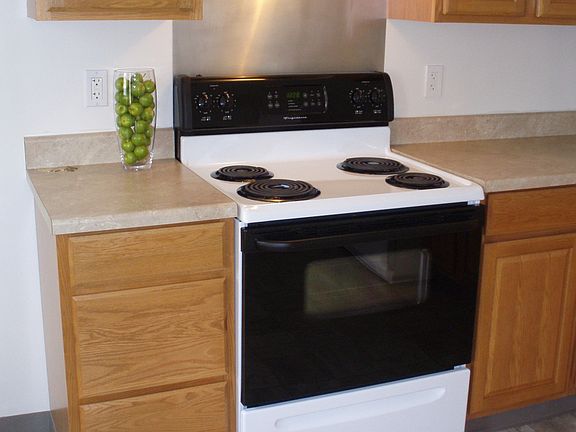 3rd image of 129 Simpson St