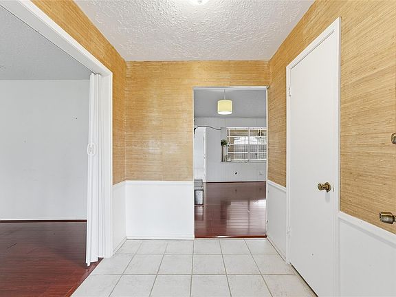 5th image of 12126 Pine Knoll Dr
