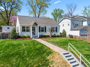2042 Arch Dr, Falls Church, VA 22043
