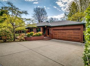 1011 SW Westwood Dr, Portland, OR 97239