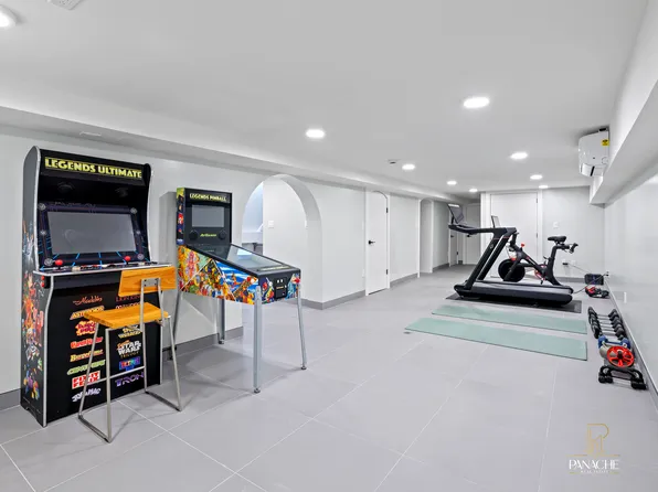 400 Putnam Avenue image 28 of 32