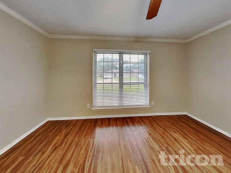 16231 Cypress Point Dr — Photo 6