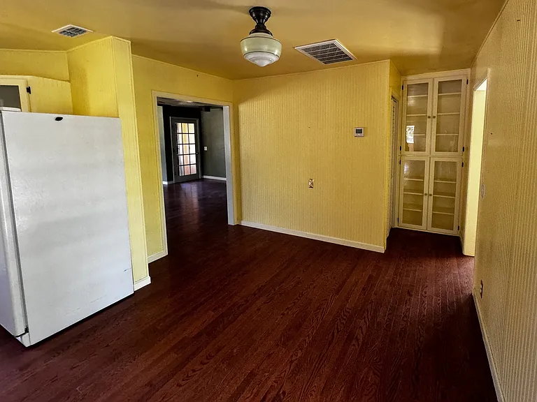 824 Schilling Way — Photo 2