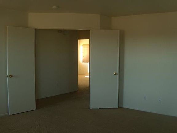 5th image of 12805 Biscayne Ave