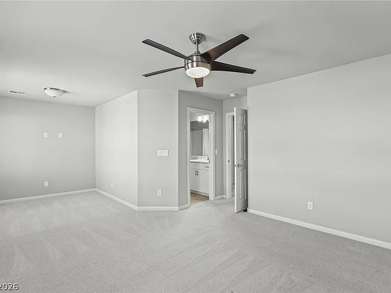 10116 Cascadia Creek St — Photo 38
