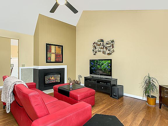 3rd image of 4633 141st Ct SE
