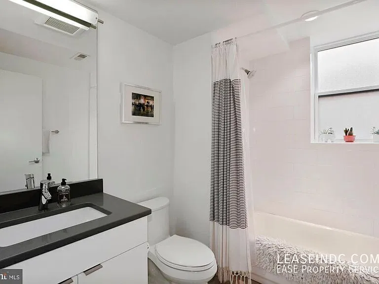 129 W St NW #103 — Photo 18