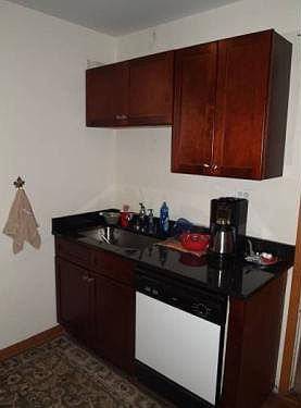 5th image of 3151 N Southport Ave APT 3