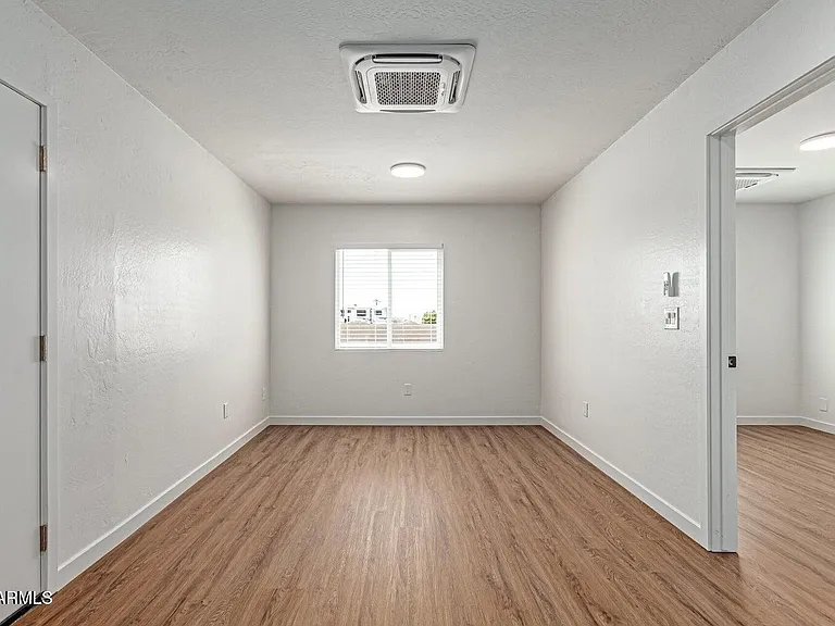 341 S Mountain Rd #4 — Photo 3