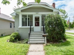 1535 Hyde Park Ave, Waukegan, IL 60085