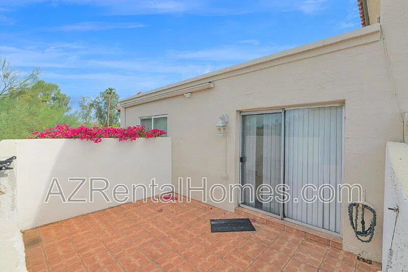 2 bed, 2.0 bath, 1066 sqft, $1,499 — Photo 4