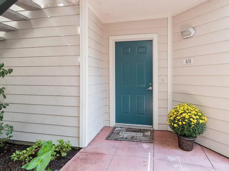 604 Arcadia Ter #101