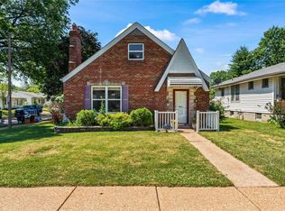 6936 Pernod Ave, Saint Louis, MO