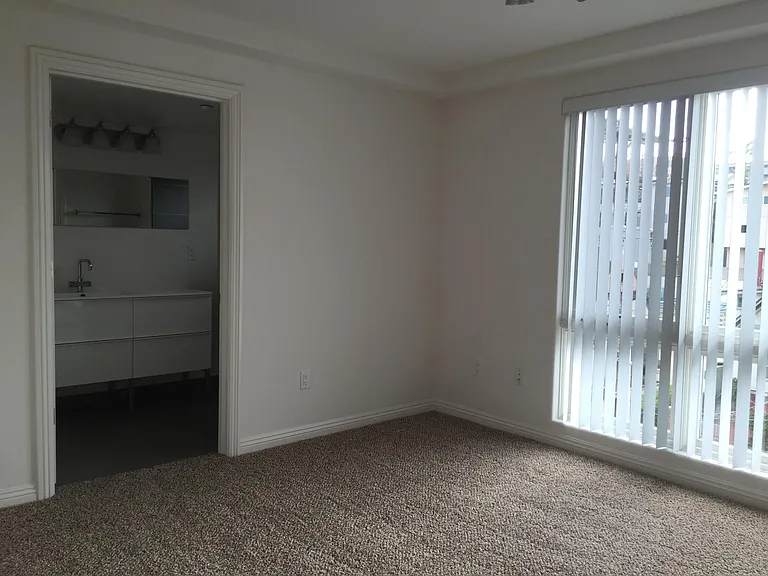 2234 Brant St #5 — Photo 8