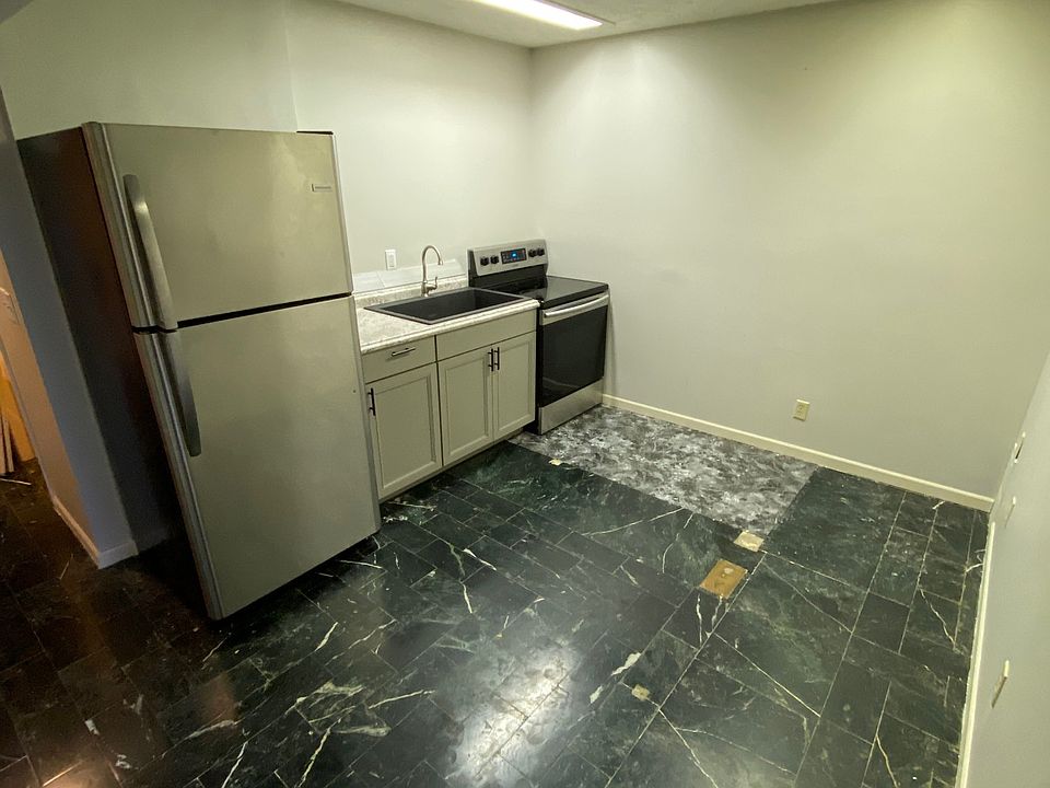 1st image of 2320 O St APT 2