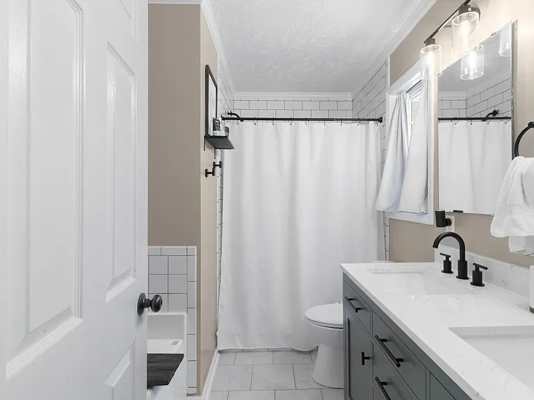 4531 Mobius Rd — Photo 17
