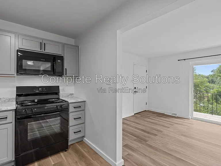 2543 Mary Ave #G — Photo 5