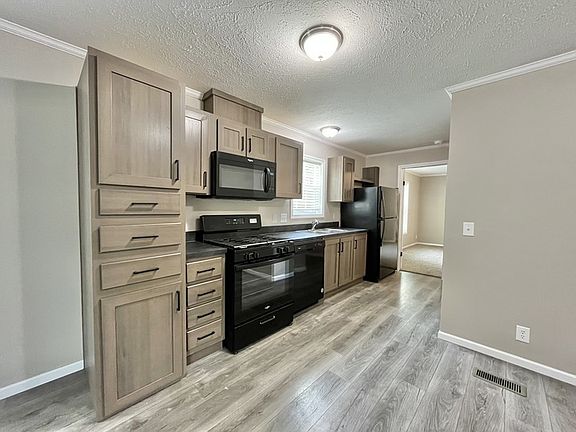 3rd image of 3701 2nd St #398