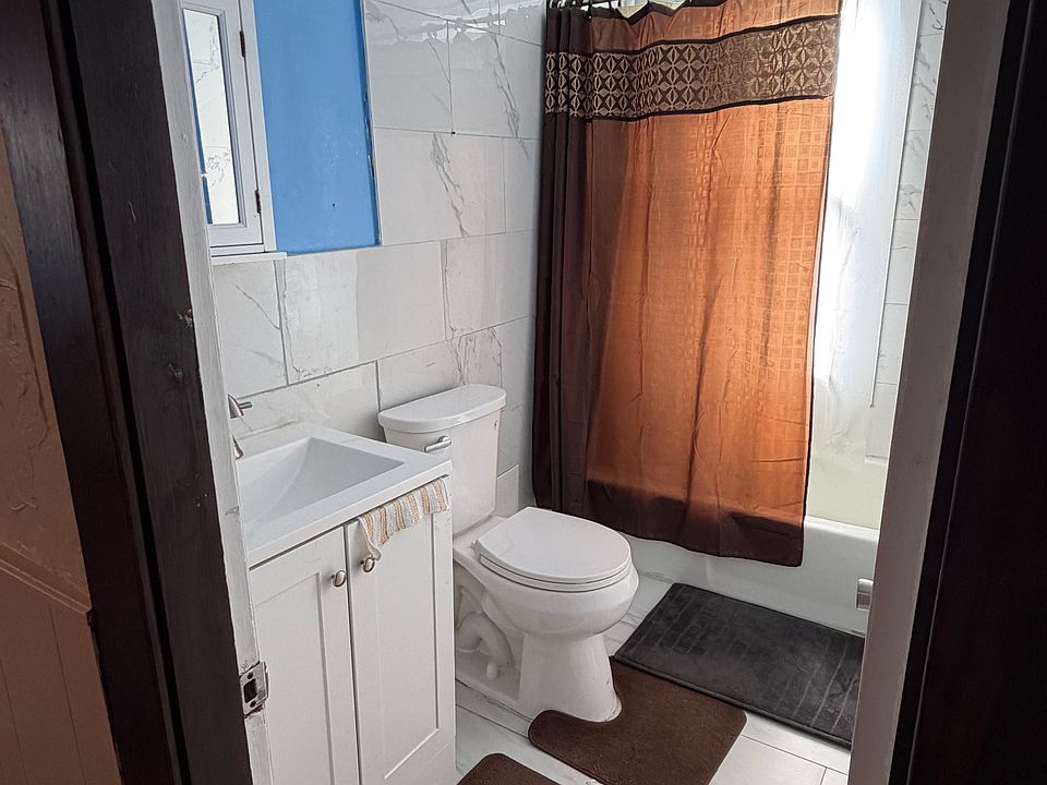 1st image of 18 5th Ave Floor 2