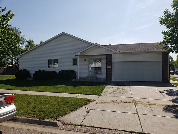 2nd image of 1600 Marlene Dr
