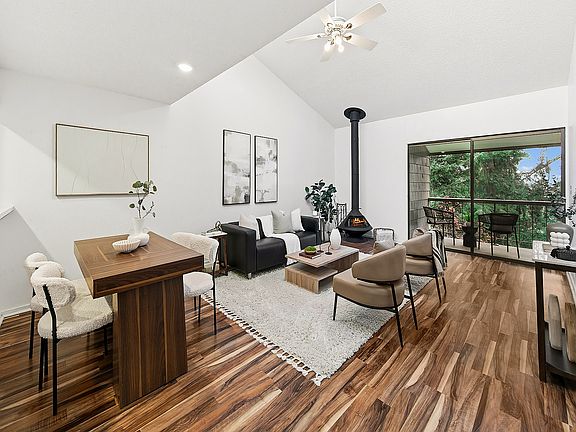 2nd image of 6858 139th Ave NE APT 726