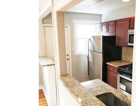 2nd image of 1032 Cobbs St
