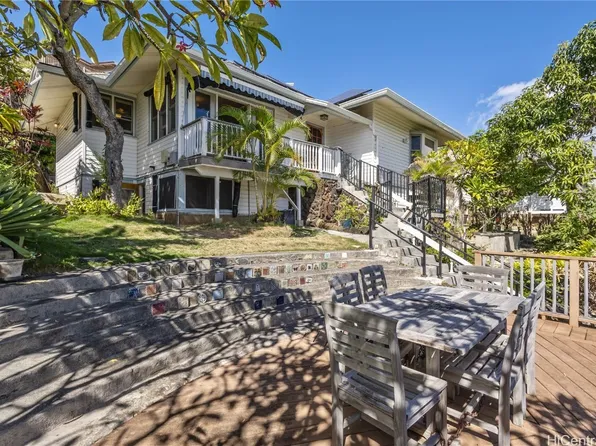 1928 McKinley St, Honolulu, HI 96822