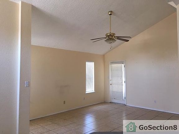 4th image of 12111 Road House Dr