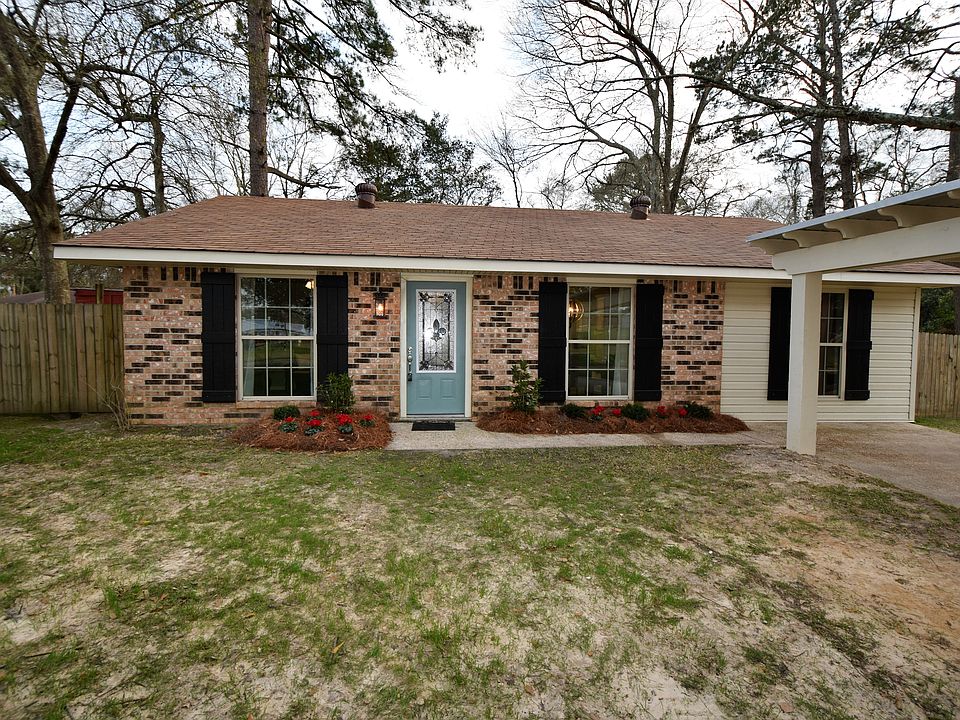 1st image of 513 West Dr