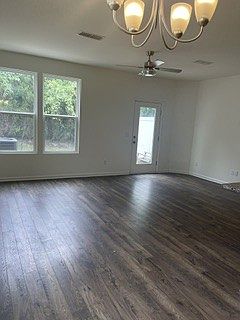 5th image of 150 Brighton Ln