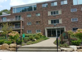 6000 Nob Hill Dr #F109, Chagrin Falls, OH