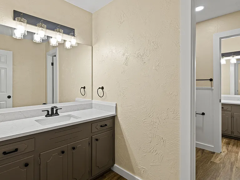 704-706 Acorn Dr #706 — Photo 15