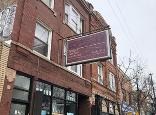 3037 N Milwaukee Ave, Chicago, IL 60618
