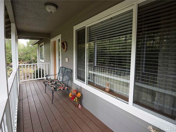 3rd image of 1350 E Manzanita Dr