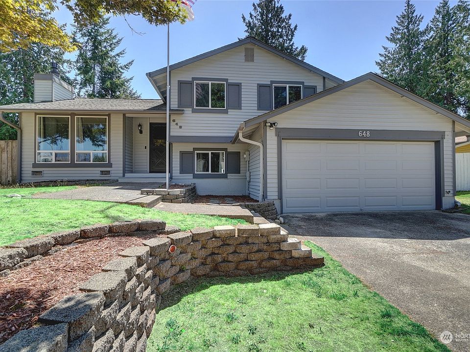 1st image of 648 NE Conifer Drive