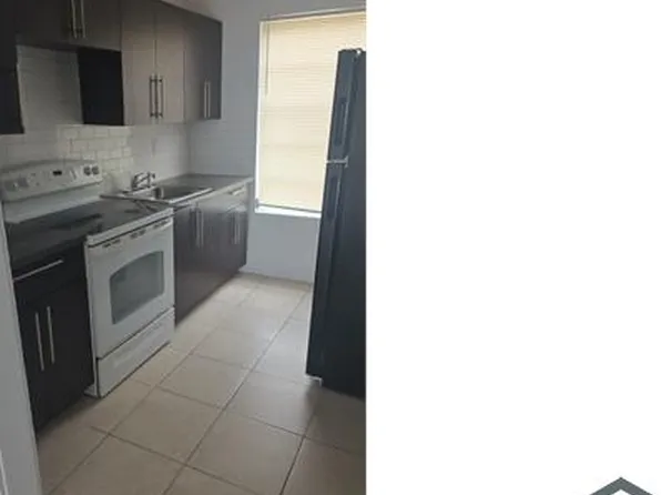 1910 Garfield St APT 4, Hollywood, FL 33020