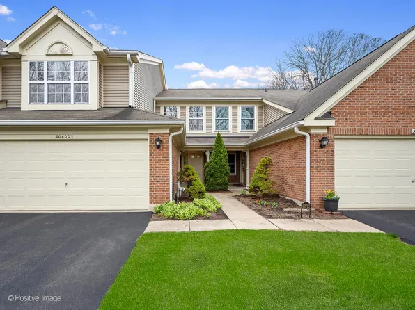 30W003 Willow Ct #3, Warrenville, IL 60555