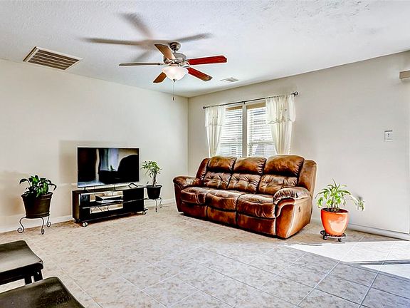 4th image of 12107 Martin Creek Ln