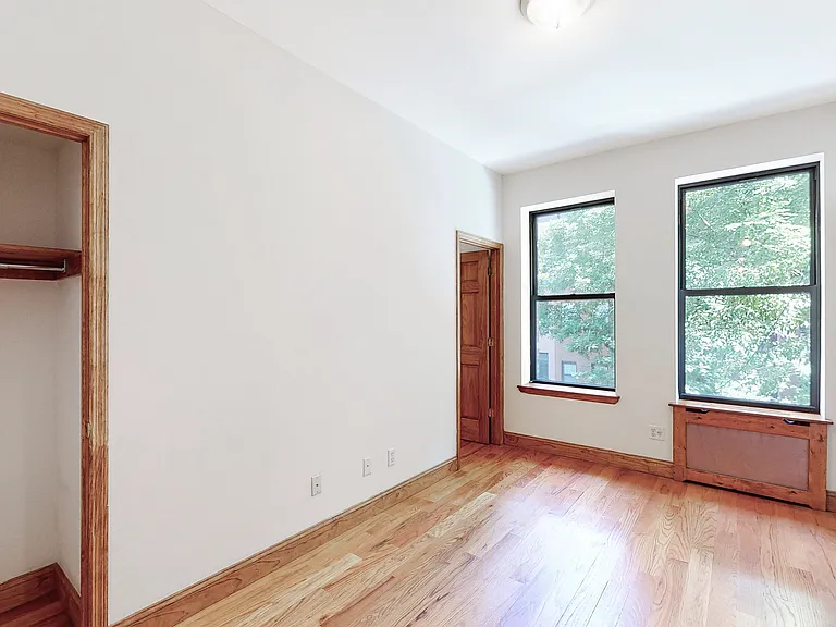 312 W 48th St #17 — Photo 2