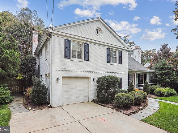 2nd image of 11909 Oden Ct