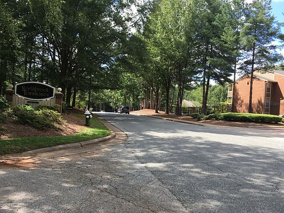 4th image of 2729 Cottage Pl