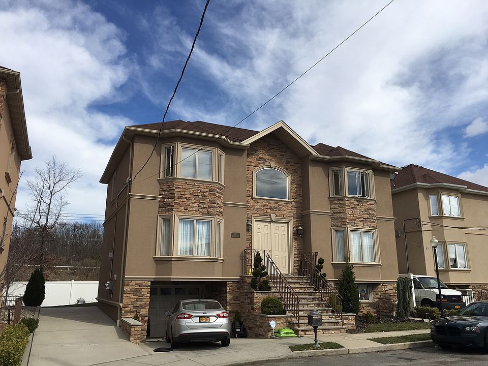 1st image of 481 Bradford Ave