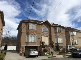 481 Bradford Ave, Staten Island, NY 10309