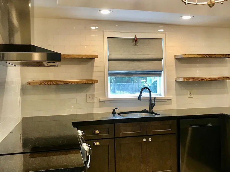 1150 Crescent Lake Dr — Photo 8