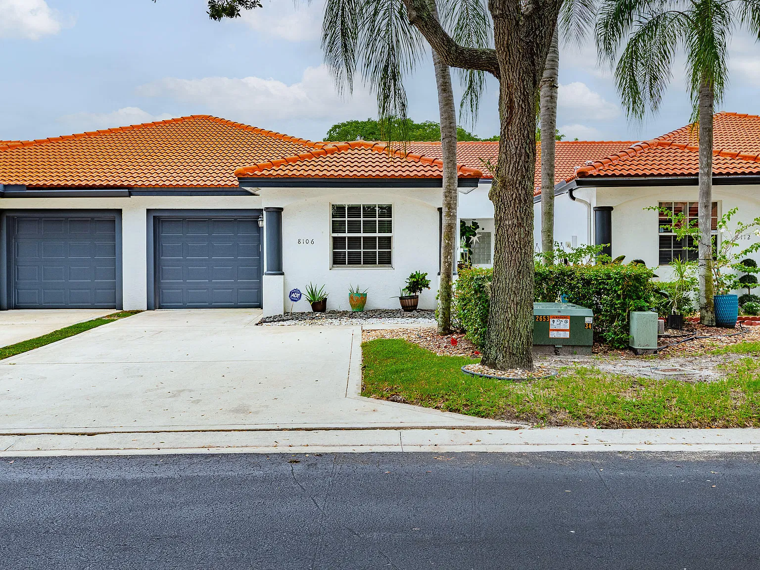 3 bed, 2.0 bath, 1494 sqft, $3,500 — Photo 2