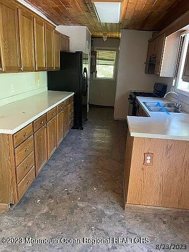 2nd image of 170 W Pleasant Grove Road