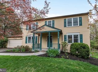 1152 Bandy Run Rd, Herndon, VA 20170