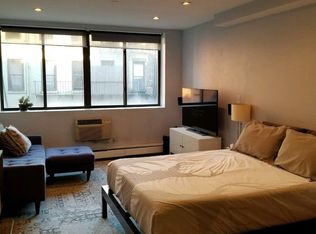 538 W 50th St APT 4B, New York, NY 10019